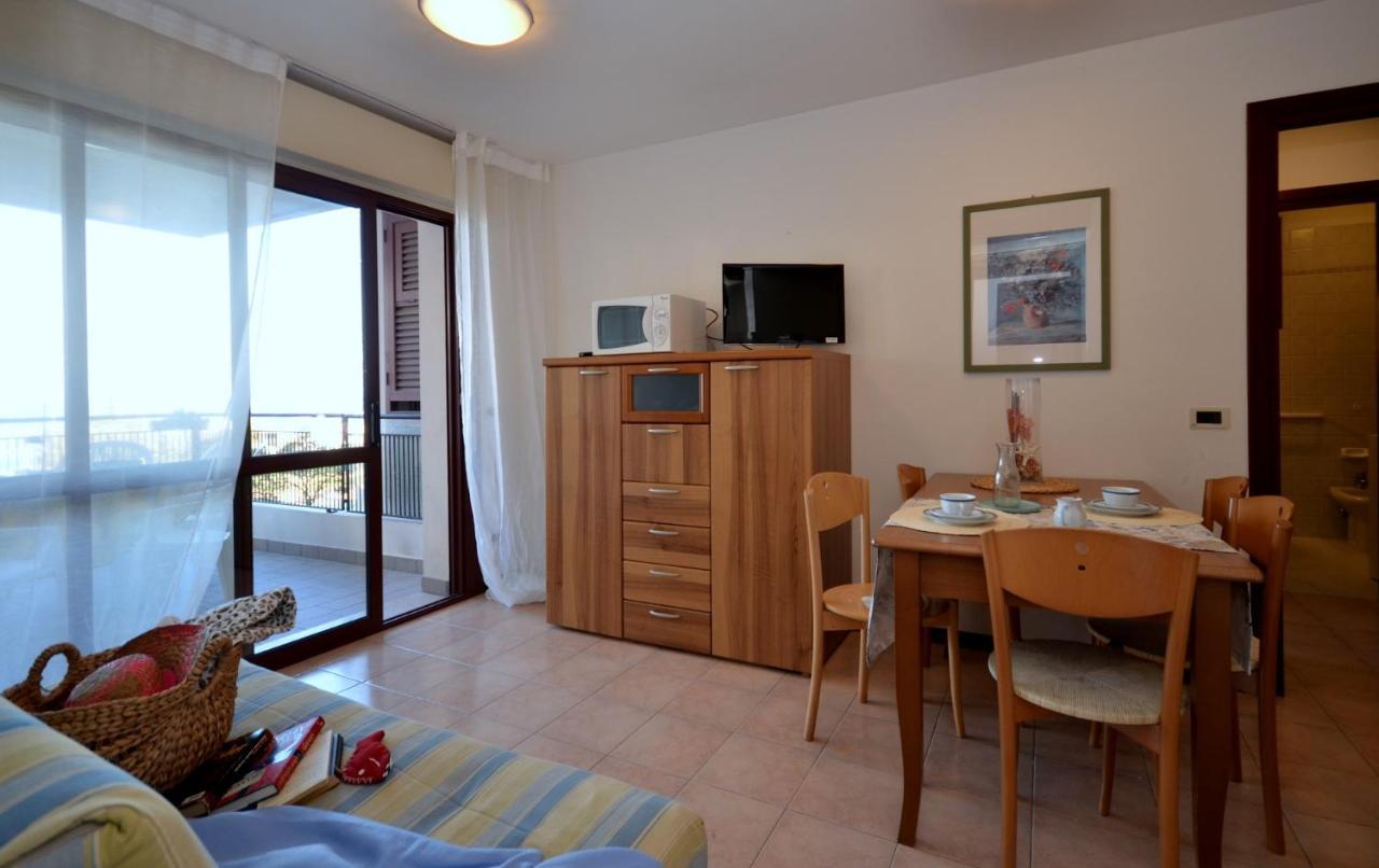 利尼亚诺萨比亚多罗Residenza Porta Del Mare公寓 外观 照片